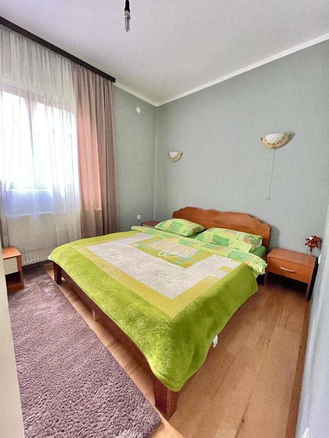 Underwoods Zabljak Guesthouse מראה חיצוני תמונה