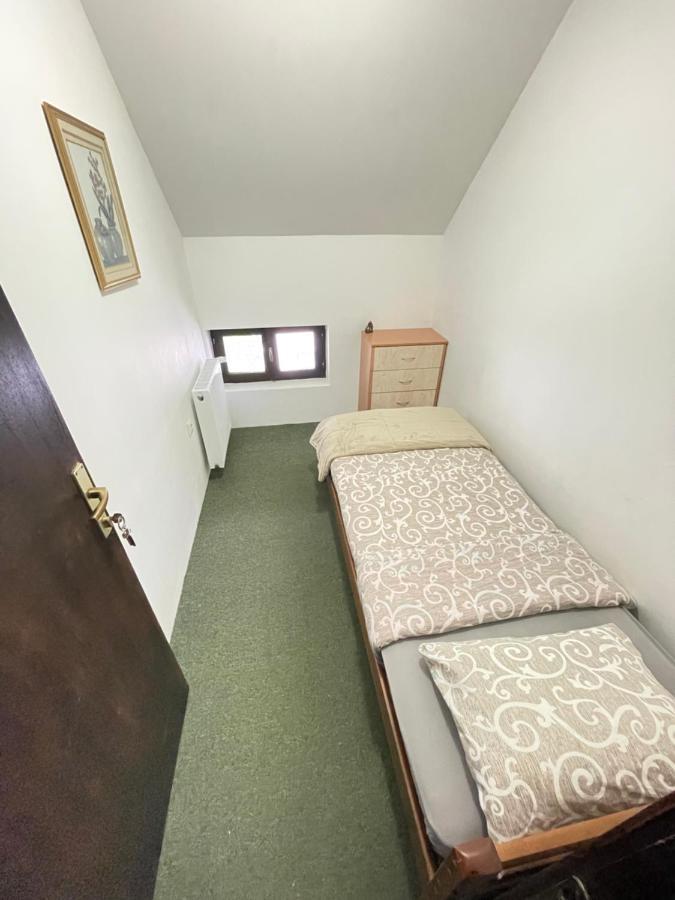 Underwoods Zabljak Guesthouse מראה חיצוני תמונה