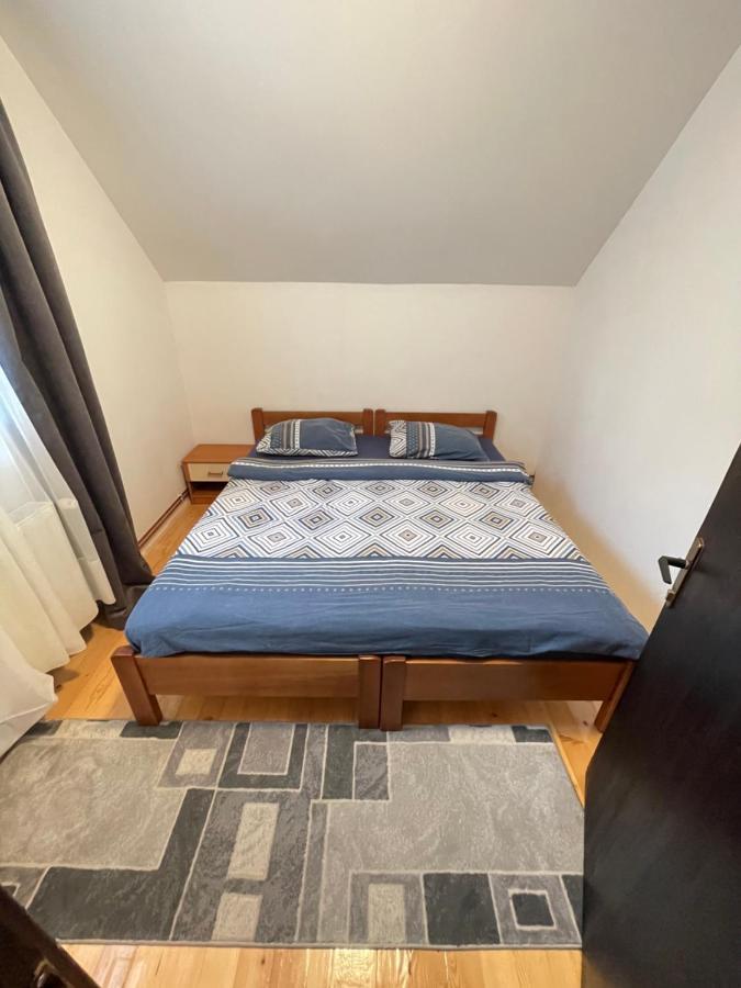 Underwoods Zabljak Guesthouse מראה חיצוני תמונה