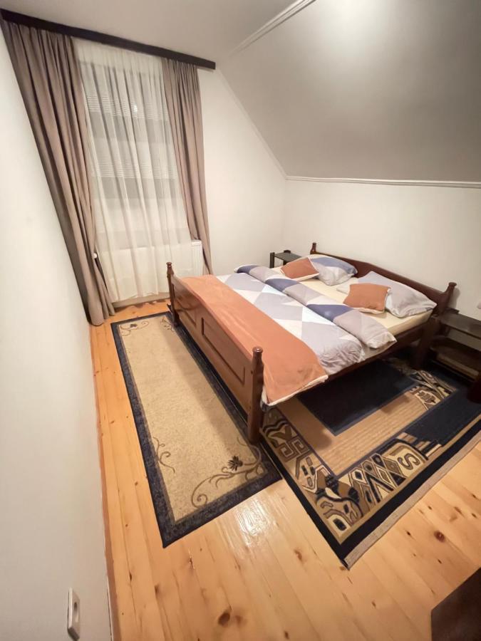 Underwoods Zabljak Guesthouse מראה חיצוני תמונה