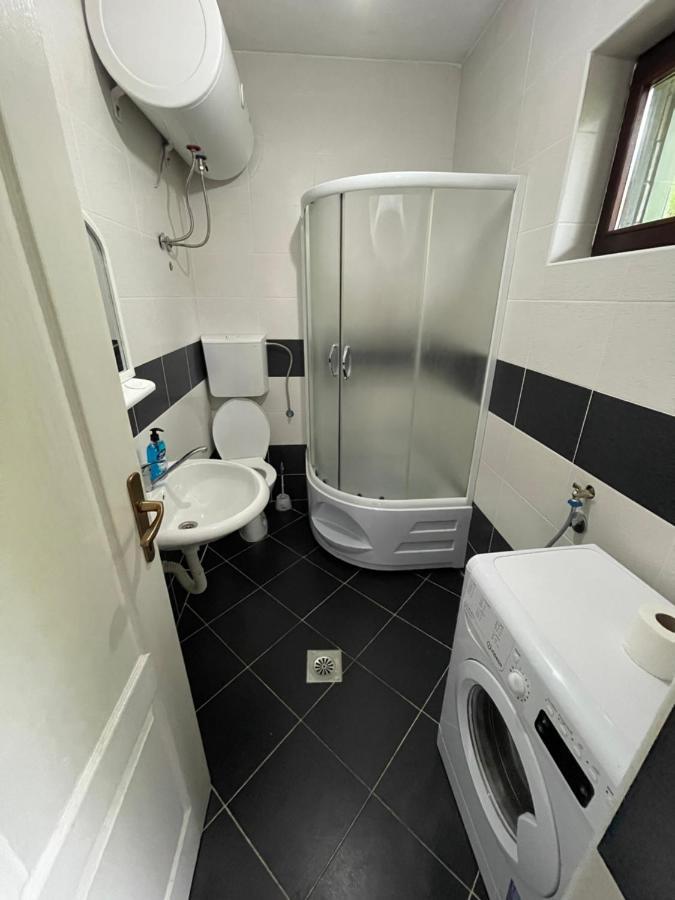 Underwoods Zabljak Guesthouse מראה חיצוני תמונה