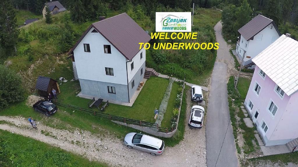 Underwoods Zabljak Guesthouse מראה חיצוני תמונה