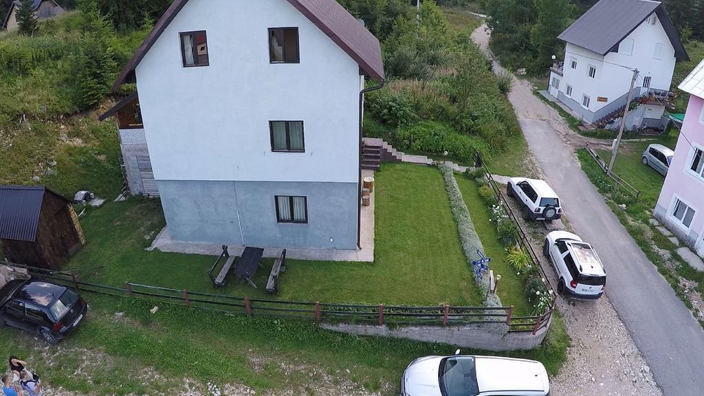 Underwoods Zabljak Guesthouse מראה חיצוני תמונה